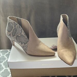 Jessica Simpson Tan Heels with Snake Print